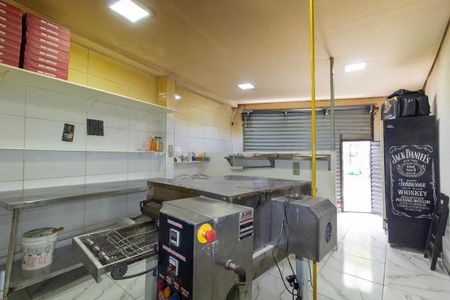 Casa para alugar com 350m², 5 quartos e 2 vagas