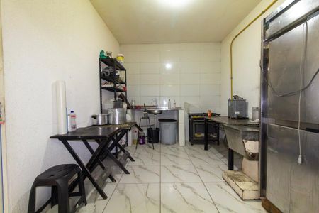 Casa para alugar com 350m², 5 quartos e 2 vagas