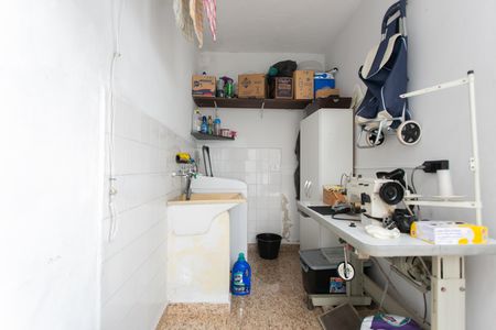 Casa à venda com 200m², 2 quartos e 1 vagaÁrea de Serviço 