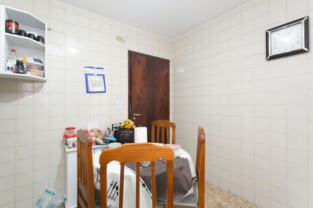 Casa à venda com 200m², 2 quartos e 1 vagaCozinha 