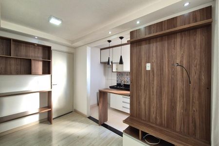 Sala de apartamento para alugar com 2 quartos, 50m² em Parque das Constelações, Campinas