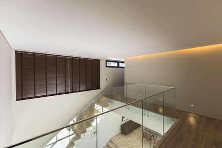 Casa de condomínio à venda com 650m², 4 quartos e 4 vagas Casa de condomínio à venda com 650m², 4 quartos e 4 vagasCorredor dos Quartos