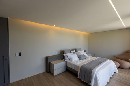 Casa de condomínio à venda com 650m², 4 quartos e 4 vagas Casa de condomínio à venda com 650m², 4 quartos e 4 vagasSuíte 1