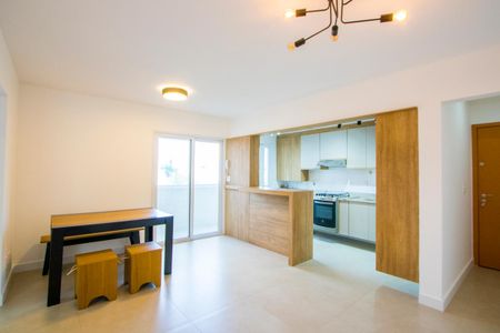 Sala de apartamento para alugar com 2 quartos, 64m² em Jardim Bela Vista, Santo André