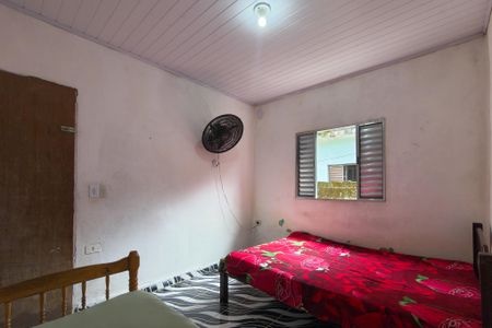 Casa para alugar com 100m², 2 quartos e 2 vagasQuarto