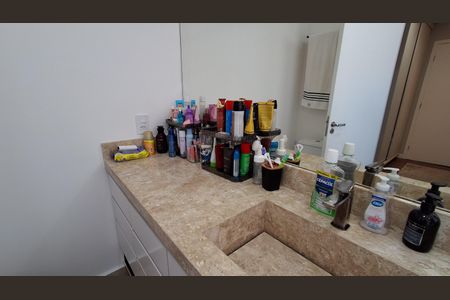 Apartamento à venda com 123m², 3 quartos e 2 vagasBanheiro Suíte 
