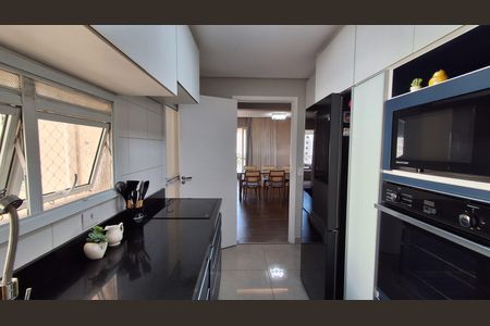Apartamento à venda com 123m², 3 quartos e 2 vagasCozinha 