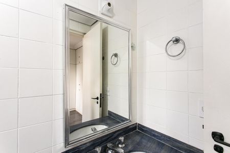 Apartamento à venda com 70m², 2 quartos e 1 vaga Apartamento à venda com 70m², 2 quartos e 1 vagaBanheiro da Suíte