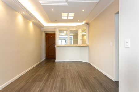 Apartamento à venda com 70m², 2 quartos e 1 vaga Apartamento à venda com 70m², 2 quartos e 1 vagaSala