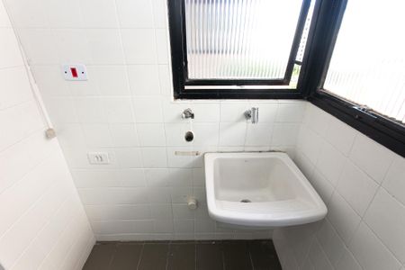 Apartamento à venda com 70m², 2 quartos e 1 vaga Apartamento à venda com 70m², 2 quartos e 1 vagaÁrea de Serviço