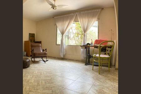 Casa à venda com 3 quartos, 356m² em Jardim da Gloria, São Paulo