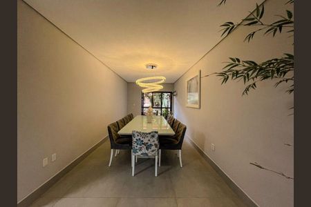 Casa à venda com 3 quartos, 477m² em Cambuci, São Paulo