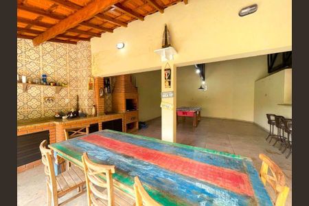 Casa à venda com 3 quartos, 477m² em Cambuci, São Paulo