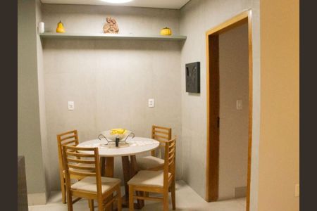 Casa à venda com 3 quartos, 477m² em Cambuci, São Paulo