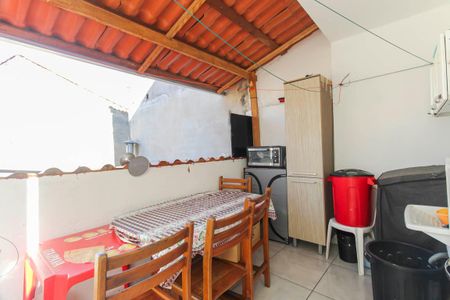 Casa à venda com 150m², 3 quartos e 2 vagasÁrea de Serviço