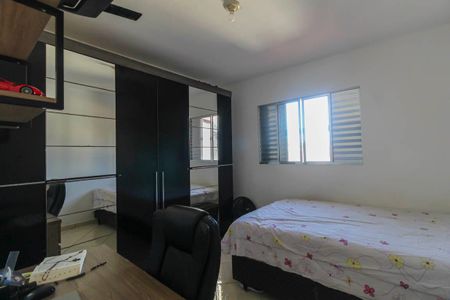 Casa à venda com 150m², 3 quartos e 2 vagasQuarto 2