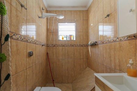 Casa à venda com 150m², 3 quartos e 2 vagasBanheiro 1