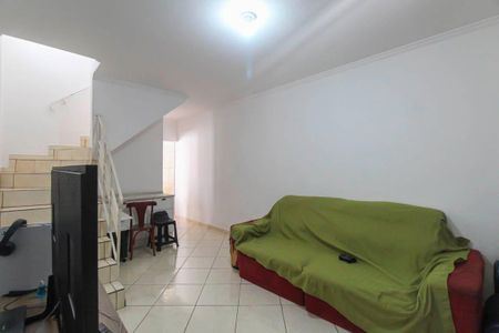 Casa à venda com 150m², 3 quartos e 2 vagasSala