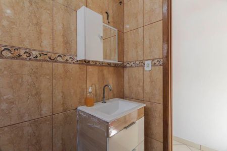 Casa à venda com 150m², 3 quartos e 2 vagasBanheiro 1
