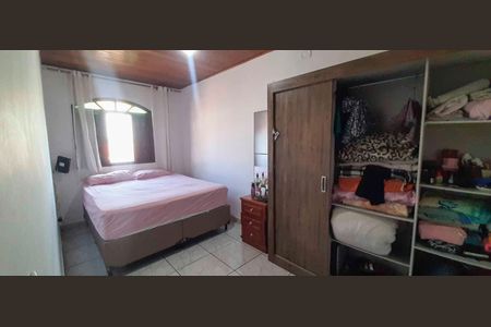 Quarto 1 de casa para alugar com 2 quartos, 60m² em Metalúrgicos, Osasco