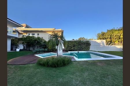 Casa de condomínio para alugar com 1030m², 5 quartos e 8 vagas Casa de condomínio para alugar com 1030m², 5 quartos e 8 vagasÁrea externa