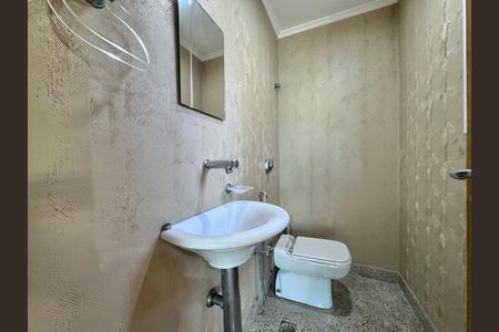 Casa de condomínio para alugar com 1030m², 5 quartos e 8 vagas Casa de condomínio para alugar com 1030m², 5 quartos e 8 vagasLavabo