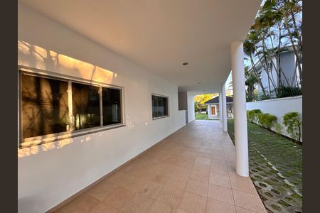 Área externa de casa de condomínio para alugar com 5 quartos, 1030m² em Barra da Tijuca, Rio de Janeiro