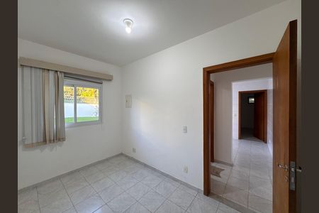 Casa de condomínio para alugar com 1030m², 5 quartos e 8 vagas Casa de condomínio para alugar com 1030m², 5 quartos e 8 vagasEdícula
