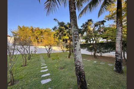 Casa de condomínio para alugar com 1030m², 5 quartos e 8 vagas Casa de condomínio para alugar com 1030m², 5 quartos e 8 vagasÁrea externa