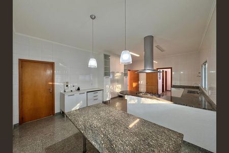 Casa de condomínio para alugar com 1030m², 5 quartos e 8 vagas Casa de condomínio para alugar com 1030m², 5 quartos e 8 vagasCozinha