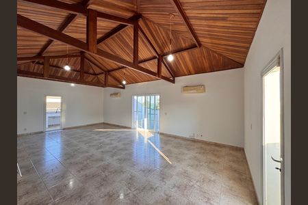 Casa de condomínio para alugar com 1030m², 5 quartos e 8 vagas Casa de condomínio para alugar com 1030m², 5 quartos e 8 vagasSalão