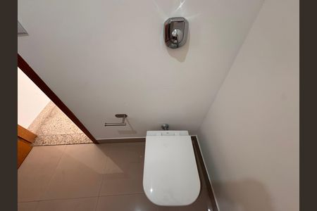 Casa de condomínio para alugar com 1030m², 5 quartos e 8 vagas Casa de condomínio para alugar com 1030m², 5 quartos e 8 vagasLavabo
