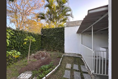 Casa de condomínio para alugar com 1030m², 5 quartos e 8 vagas Casa de condomínio para alugar com 1030m², 5 quartos e 8 vagasEdícula - Lavanderia