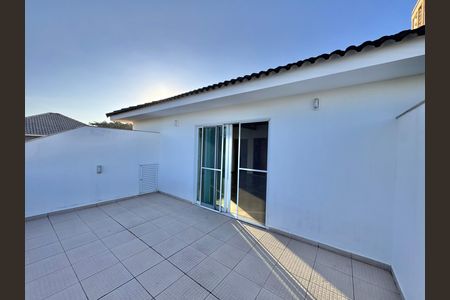 Casa de condomínio para alugar com 1030m², 5 quartos e 8 vagas Casa de condomínio para alugar com 1030m², 5 quartos e 8 vagasTerraço