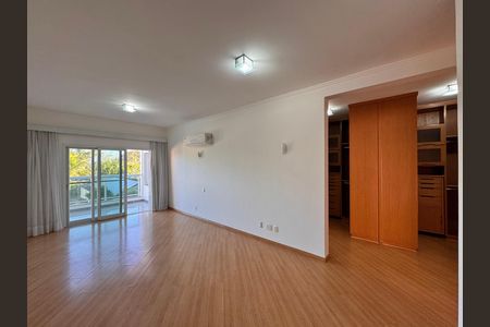 Casa de condomínio para alugar com 1030m², 5 quartos e 8 vagas Casa de condomínio para alugar com 1030m², 5 quartos e 8 vagasSuíte 1