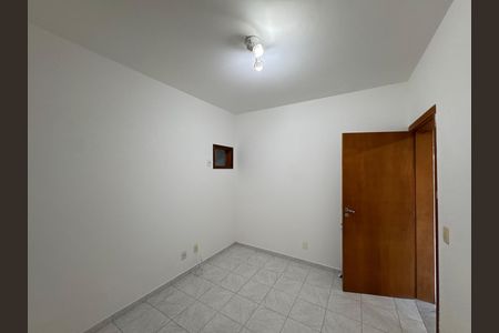 Casa de condomínio para alugar com 1030m², 5 quartos e 8 vagas Casa de condomínio para alugar com 1030m², 5 quartos e 8 vagasEdícula