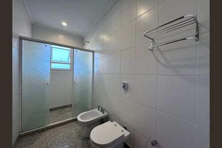 Casa de condomínio para alugar com 1030m², 5 quartos e 8 vagas Casa de condomínio para alugar com 1030m², 5 quartos e 8 vagasSuíte 3 - Banheiro