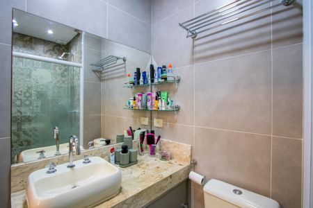 Apartamento à venda com 160m², 2 quartos e 1 vaga Apartamento à venda com 160m², 2 quartos e 1 vagaBanheiro do quarto 1