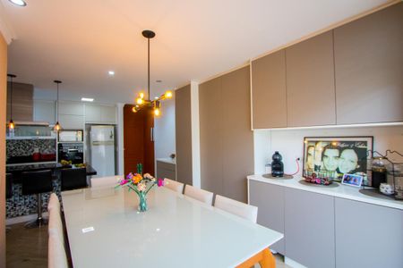Apartamento à venda com 160m², 2 quartos e 1 vaga Apartamento à venda com 160m², 2 quartos e 1 vagaSala