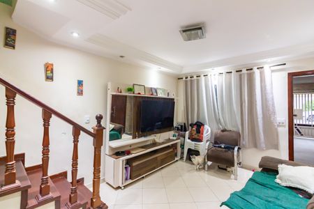 Casa à venda com 140m², 2 quartos e 1 vaga Casa à venda com 140m², 2 quartos e 1 vagaSala