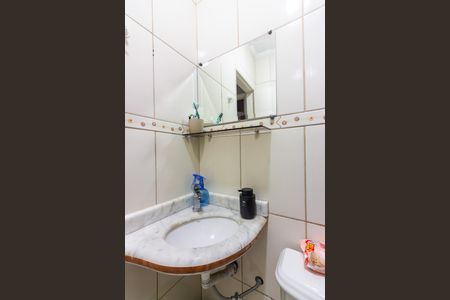 Casa à venda com 140m², 2 quartos e 1 vaga Casa à venda com 140m², 2 quartos e 1 vagaBanheiro 2