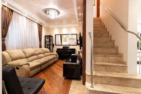 Casa à venda com 180m², 2 quartos e 2 vagas