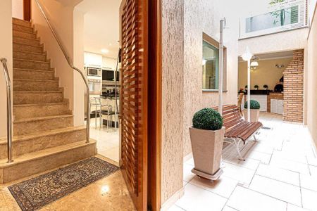 Casa à venda com 180m², 2 quartos e 2 vagas