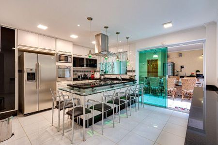 Casa à venda com 180m², 2 quartos e 2 vagas