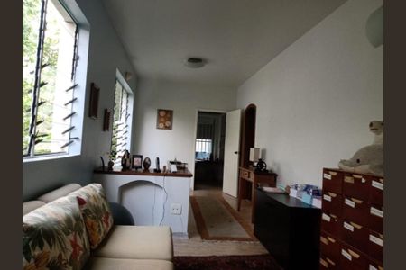 Casa à venda com 3 quartos, 256m² em Bosque da Saúde, São Paulo