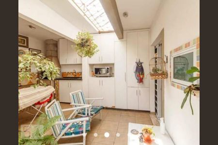 Casa à venda com 125m², 2 quartos e 2 vagas