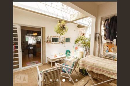 Casa à venda com 125m², 2 quartos e 2 vagas