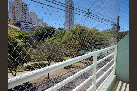 Casa à venda com 168m², 3 quartos e 2 vagas