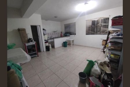 Casa à venda com 168m², 3 quartos e 2 vagas