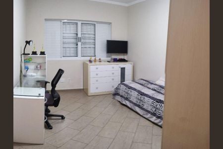 Casa à venda com 168m², 3 quartos e 2 vagas